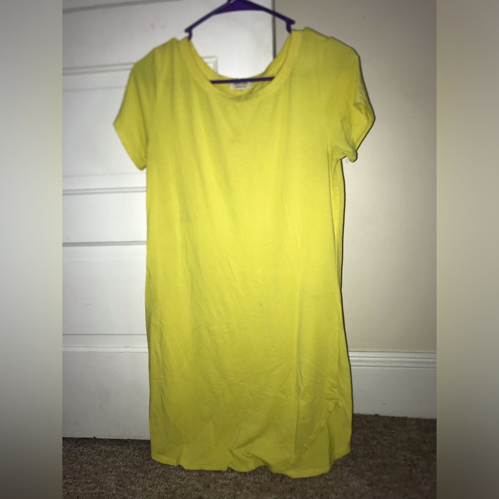 Womens yellow shirt